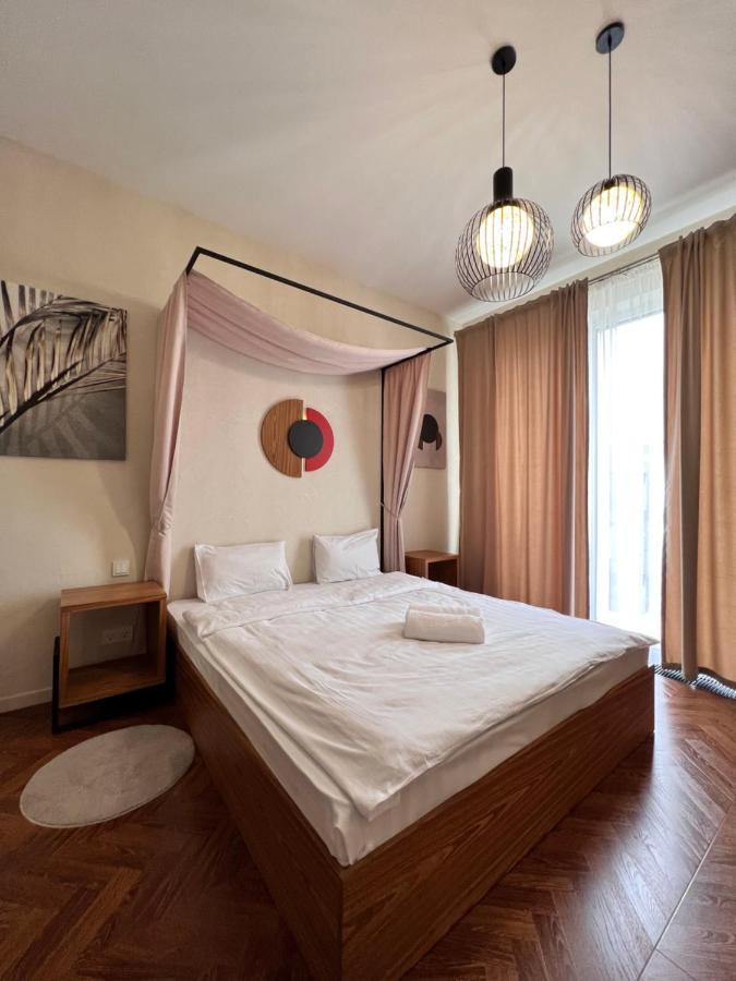 Hotel Manica Esentai City Almaty Exterior foto
