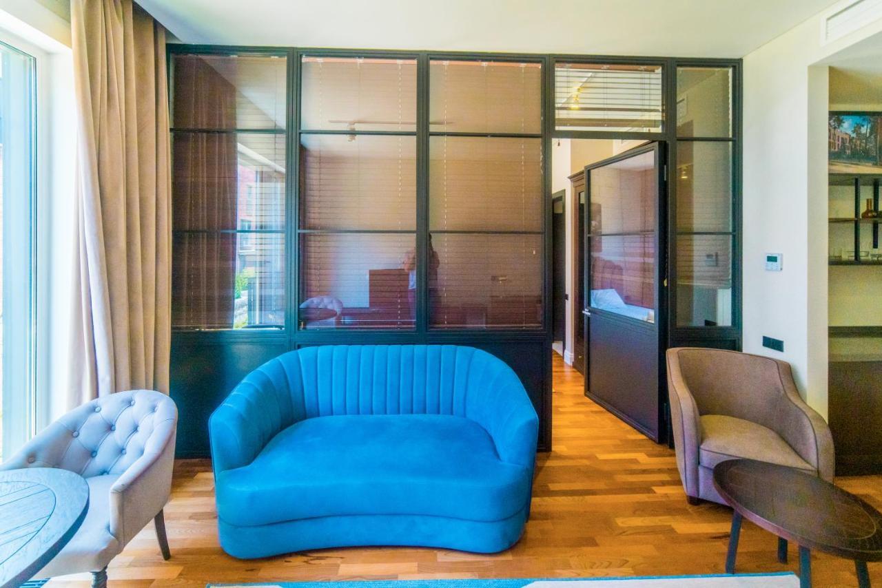 Hotel Manica Esentai City Almaty Exterior foto
